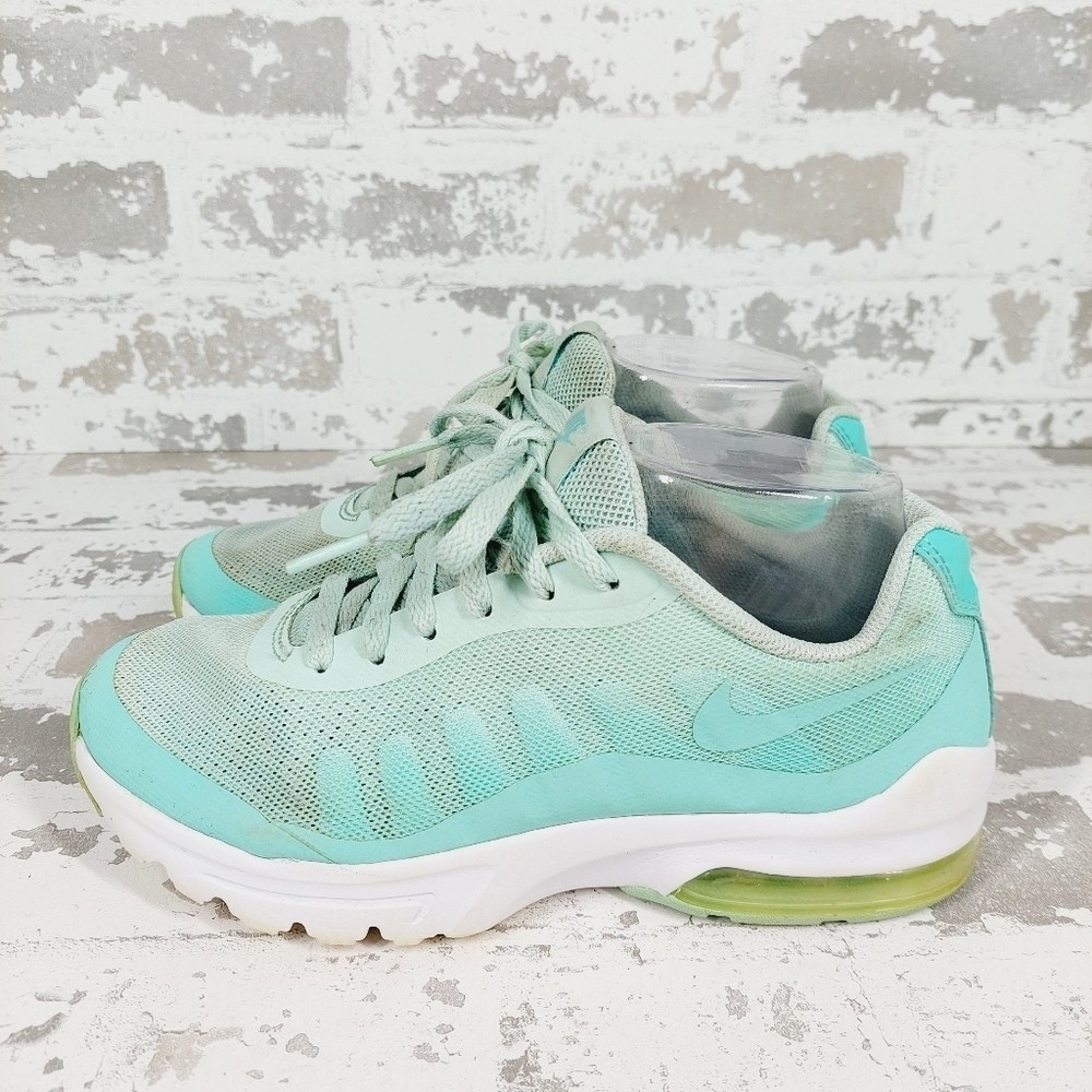 Nike Air Kids girl Green & White Invigor Print Sneakers Shoes K915